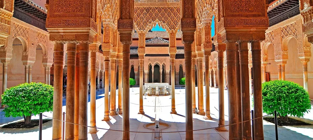 Besuchen Sie die Alhambra