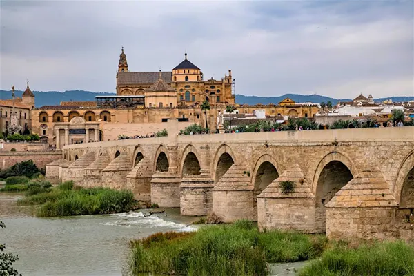 Ronda ponte su gola